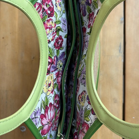 Ann Taylor Loft Bright Green and Woven Tan Purse with Floral Lining and Pockets - Picture 4 of 5